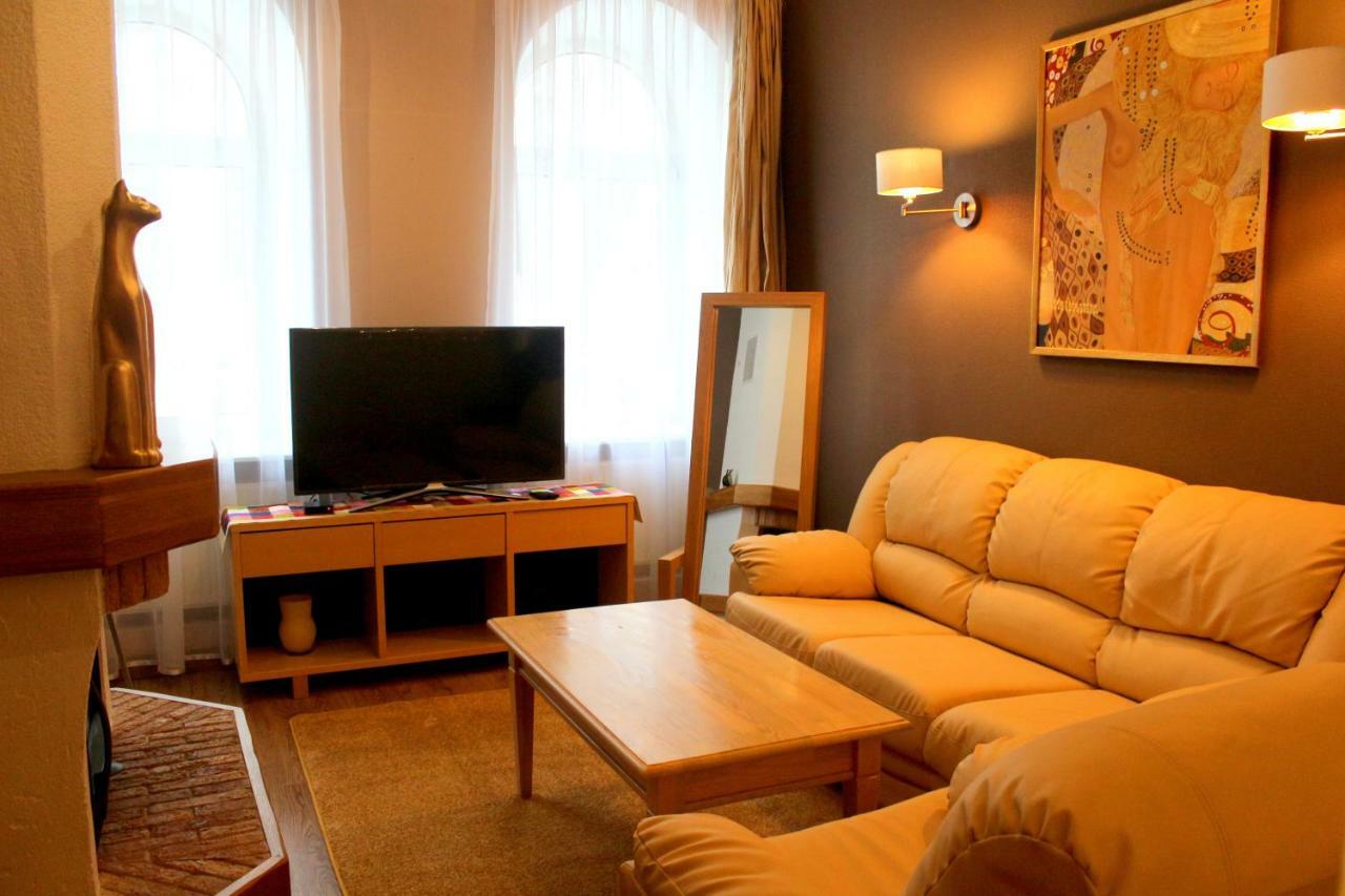 Gustav House Apartment Daugavpils Exterior foto