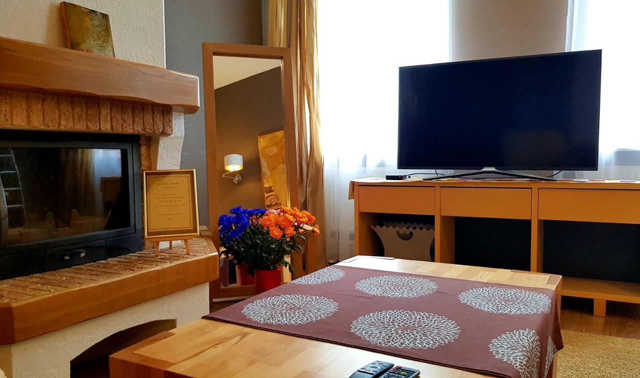 Gustav House Apartment Daugavpils Exterior foto